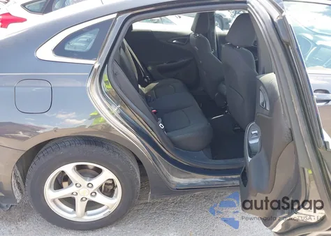 2017 Chevrolet Malibu Ls z USA, uszkodzony, nr VIN 1G1ZB5ST8HF191707